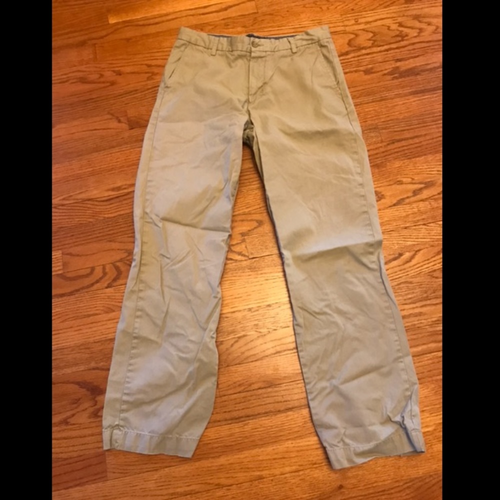 Banana republic chino bootcut khaki tan by ankle is a little torn/ripped see pic